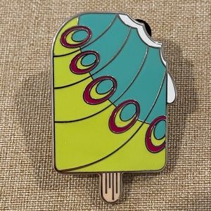 Disney Ice Cream - Mystery Pin - Heimlich